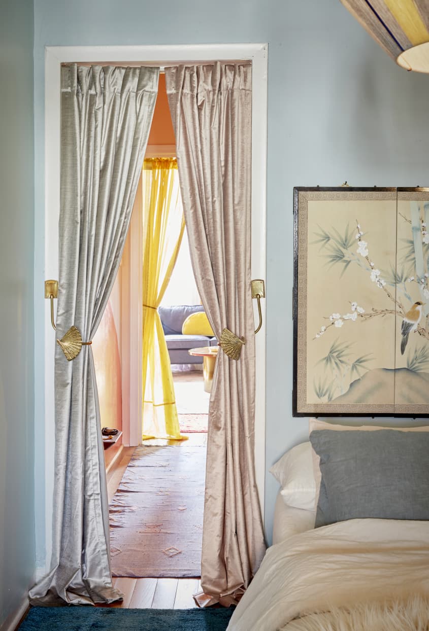 Colorful Brooklyn Rental Railroad Apartment Tour Photos Apartment Therapy